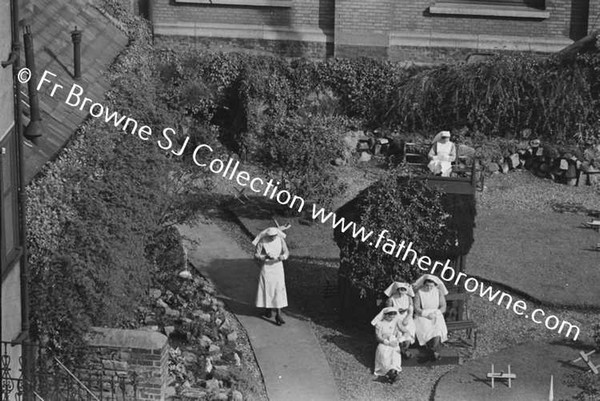 ST VINCENTS NURSES ON RETREAT 1938